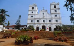 BreathtakingIndia Exclusive: Candolim Things to Do | Goa Things to Do - Candolim Church