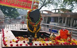 BreathtakingIndia Exclusive: Shirdi Things to Do | Maharashtra Things to Do - Shani Shingnapur