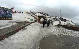 BreathtakingIndia Exclusive: Gangtok Things to Do | Sikkim Things to Do - Nathu La Pass