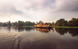 BreathtakingIndia Exclusive: Alappuzha Tours | Kerala Tours - Day cruise