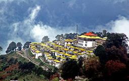 BreathtakingIndia Exclusive: Tawang Town Tours | Arunachal Pradesh Tours - Guwahati - Tezpur/Bhalukpong - Bomdila - Tawang - Dirang - Nameri