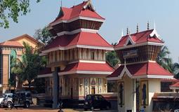 BreathtakingIndia Exclusive: Thrissur Tours | Kerala Tours - Kerala Budget Tour