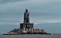 BreathtakingIndia Exclusive: Kanyakumari Things to Do | Tamil Nadu Things to Do - Thiruvalluvar Statue