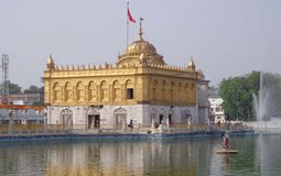 BreathtakingIndia Exclusive: Amritsar Things to Do | Punjab Things to Do - Durgiana Temple