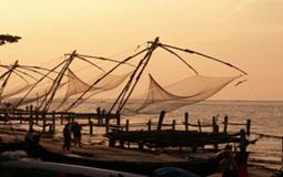 BreathtakingIndia Exclusive: Kochi Tours | Kerala Tours - City Boat Cruise + Glimpse of Fort Cochin