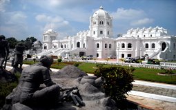 BreathtakingIndia Exclusive: Agartala Things to Do | Tripura Things to Do - Tripura Government Museum