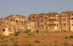 BreathtakingIndia Exclusive: Narsinghgarh Things to Do | Madhya Pradesh Things to Do - Narsinghgarh Fort