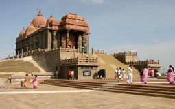 BreathtakingIndia Exclusive: Kanyakumari Things to Do | Tamil Nadu Things to Do - Kumari Amman temple