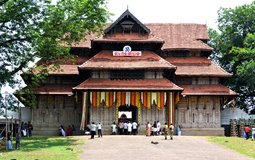 BreathtakingIndia Exclusive: Thrissur Things to Do | Kerala Things to Do - Vadakkunnathan Temple
