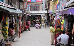 BreathtakingIndia Exclusive: Manali Things to Do | Himachal Pradesh Things to Do - Shopping