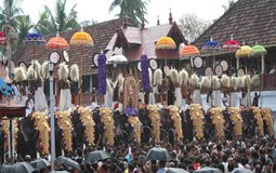 BreathtakingIndia Exclusive: Kochi Things to Do | Kerala Things to Do - Cochin Carnival